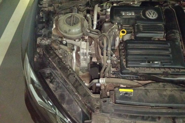 Used Volkswagen Golf 2018 280TSI Automatic R-Line Model Engine Bay Right