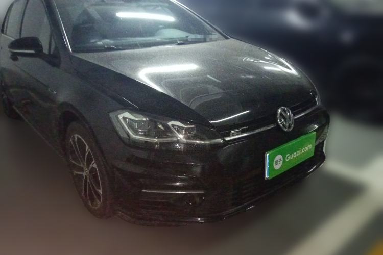 Used Volkswagen Golf 2018 280TSI Automatic R-Line Model Front Right 45 Deg