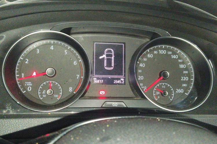 Used Volkswagen Golf 2018 230TSI Automatic Comfort Model Instrument Cluster