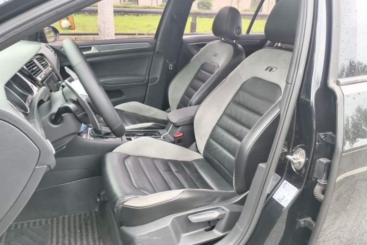 Used Volkswagen Golf 2018 280TSI Automatic R-Line Model Left Front Seat
