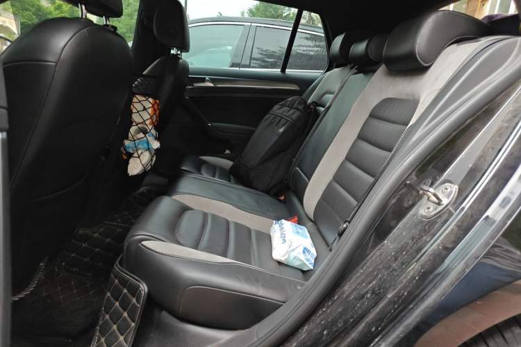 Used Volkswagen Golf 2018 280TSI Automatic R-Line Model Left Rear Seat