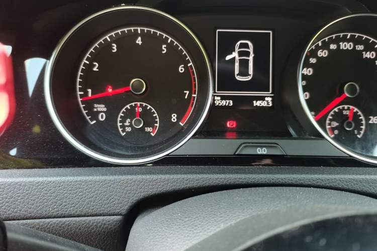 Used Volkswagen Golf 2018 280TSI Automatic R-Line Model Odometer Close Up