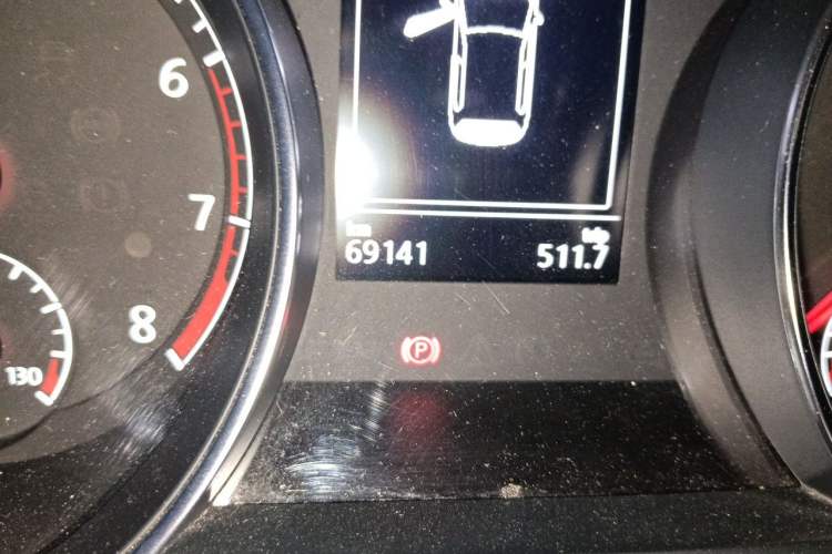 Used Volkswagen Golf 2018 280TSI Automatic R-Line Model Odometer Close Up