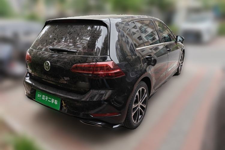 Used Volkswagen Golf 2018 280TSI Automatic R-Line Model Rear Right 45 Deg