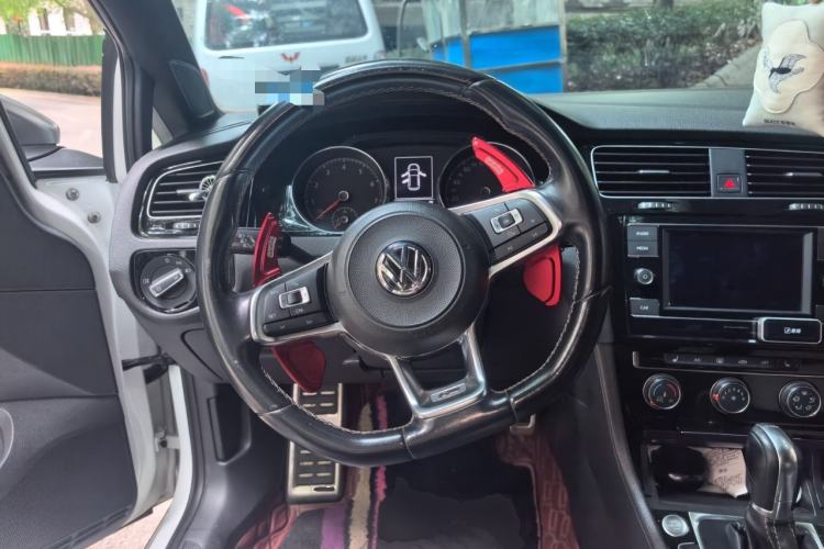 Used Volkswagen Golf 2018 280TSI Automatic R-Line Model Steering Wheel