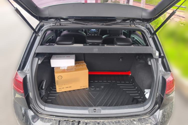 Used Volkswagen Golf 2018 280TSI Automatic R-Line Model Trunk