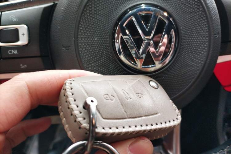 Used Volkswagen Golf 2018 280TSI Automatic R-Line Model Vehicle Key