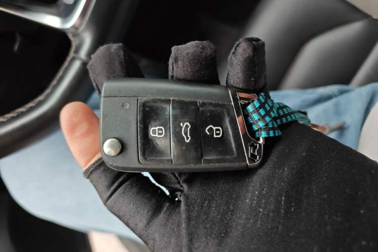 Used Volkswagen Golf 2018 280TSI Automatic R-Line Model Vehicle Key