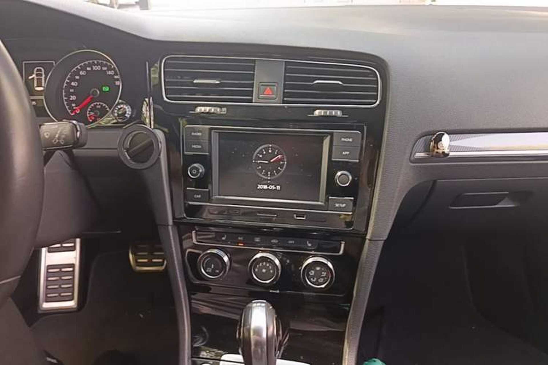 Used Volkswagen Golf 2018 280TSI Automatic R-Line Model Audio And AC Panel