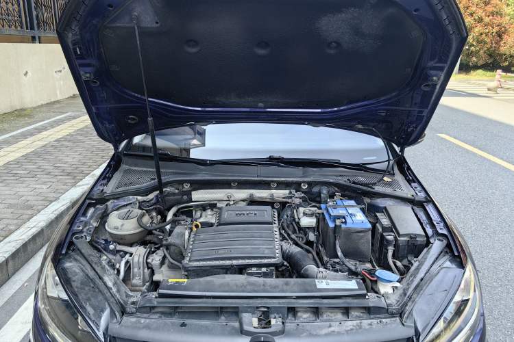 Used Volkswagen Golf 2018 1.6L Automatic Comfort Model Engine Bay