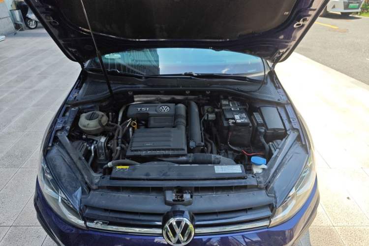 Used Volkswagen Golf 2018 280TSI Automatic R-Line Model Engine Bay