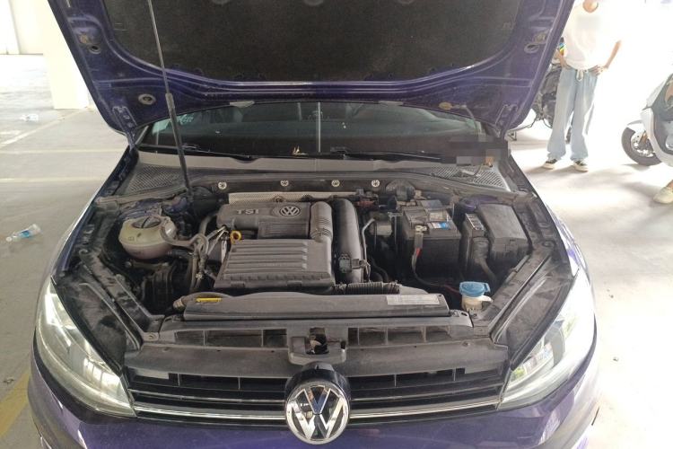 Used Volkswagen Golf 2018 230TSI Automatic Luxury Version Engine Bay