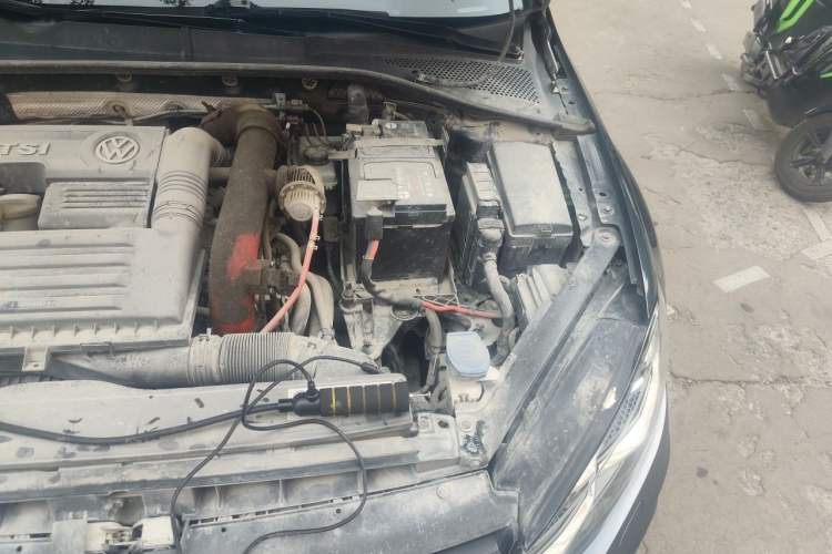 Used Volkswagen Golf 2018 280TSI Automatic R-Line Model Engine Bay Left