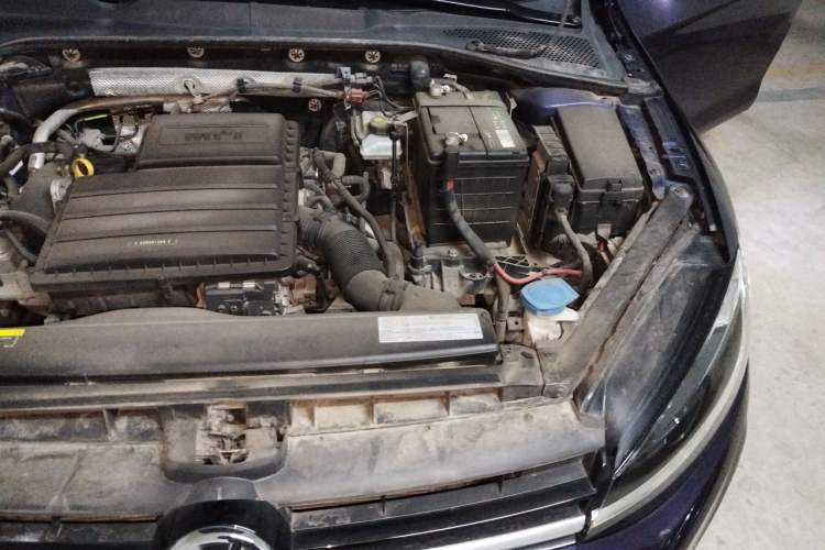 Used Volkswagen Golf 2018 1.6L Automatic Comfort Model Engine Bay Left