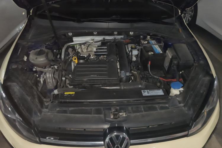 Used Volkswagen Golf 2018 280TSI Automatic R-Line Model Engine Bay