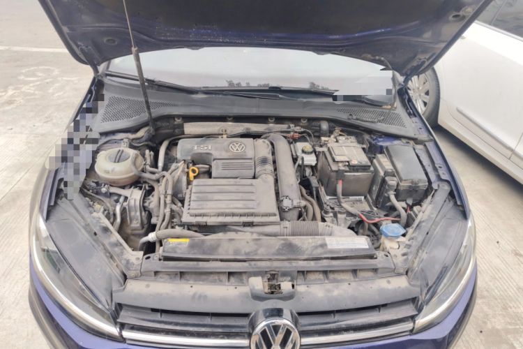 Used Volkswagen Golf 2018 230TSI Automatic Comfort Model Engine Bay