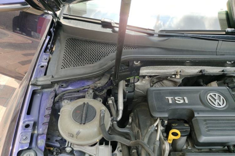 Used Volkswagen Golf 2018 230TSI Automatic Comfort Model Engine Bay Right