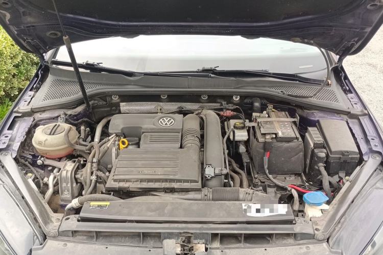 Used Volkswagen Golf 2018 230TSI Automatic Comfort Model Engine Bay