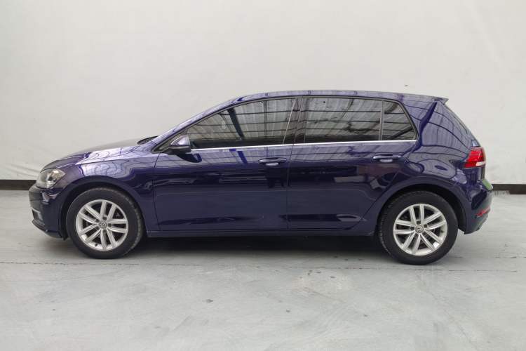 Used Volkswagen Golf 2018 230TSI Automatic Comfort Model Exterior 11