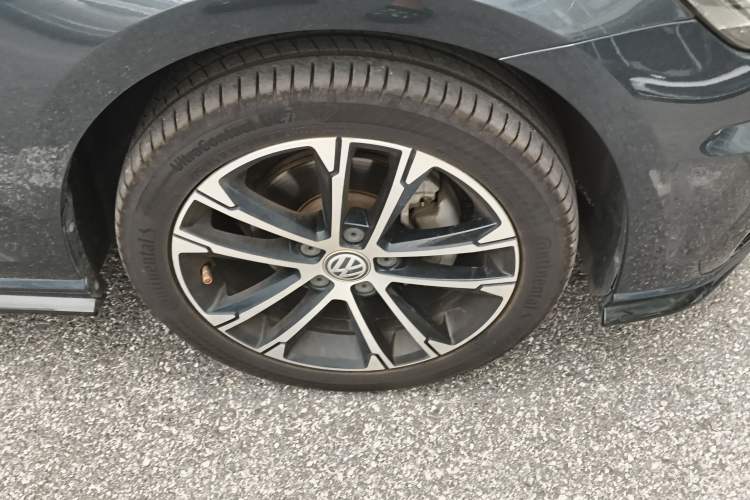 Used Volkswagen Golf 2018 280TSI Automatic R-Line Model Exterior 4