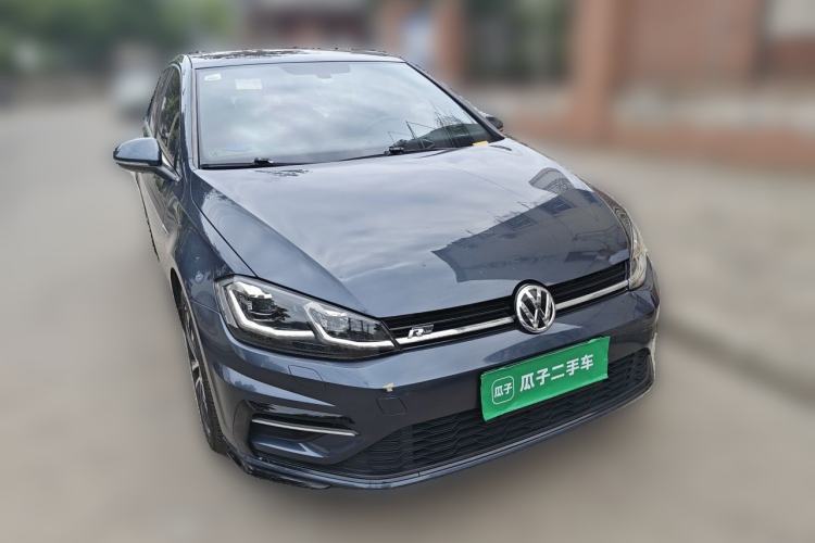 Used Volkswagen Golf 2018 280TSI Automatic R-Line Model Front Right 45 Deg