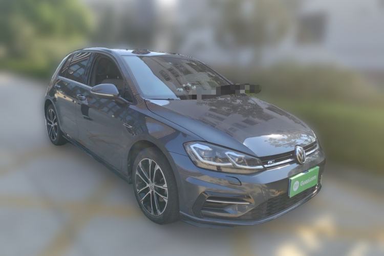 Used Volkswagen Golf 2018 280TSI Automatic R-Line Model Front Right 45 Deg