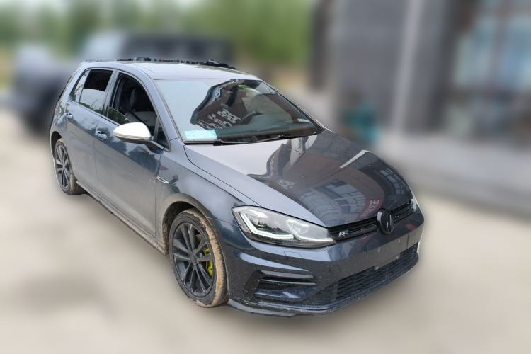 Used Volkswagen Golf 2018 280TSI Automatic R-Line Model Front Right 45 Deg