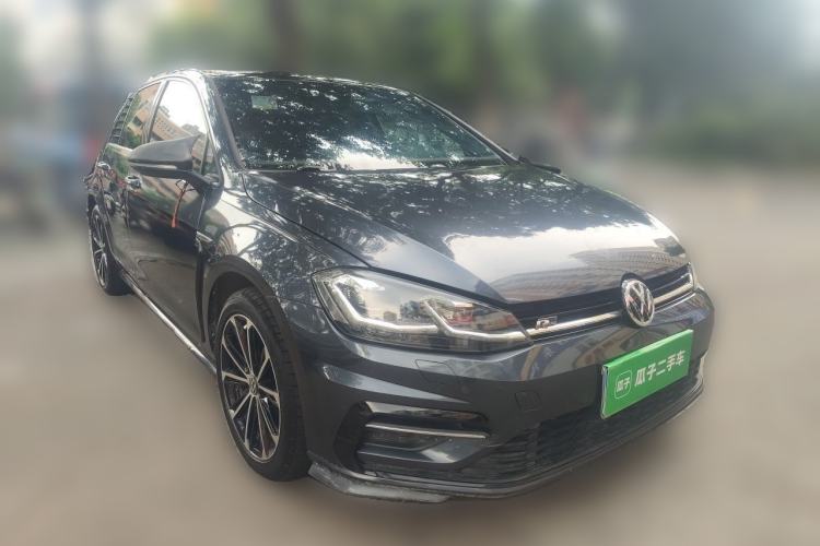 Used Volkswagen Golf 2018 280TSI Automatic R-Line Model Front Right 45 Deg