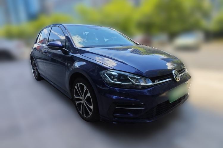Used Volkswagen Golf 2018 280TSI Automatic R-Line Model Front Right 45 Deg