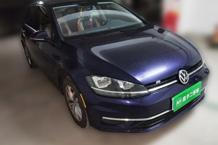 Used Volkswagen Golf 2018 1.6L Automatic Comfort Model Front Right 45 Deg
