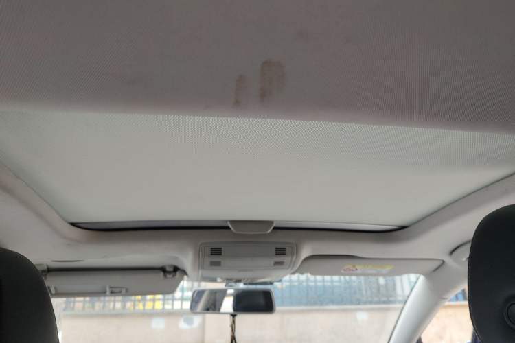 Used Volkswagen Golf 2018 230TSI Automatic Comfort Model Headliner
