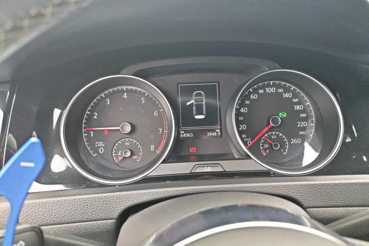 Used Volkswagen Golf 2018 280TSI Automatic R-Line Model Instrument Cluster