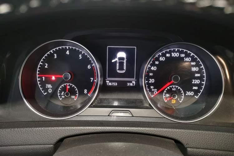 Used Volkswagen Golf 2018 230TSI Automatic Comfort Model Instrument Cluster