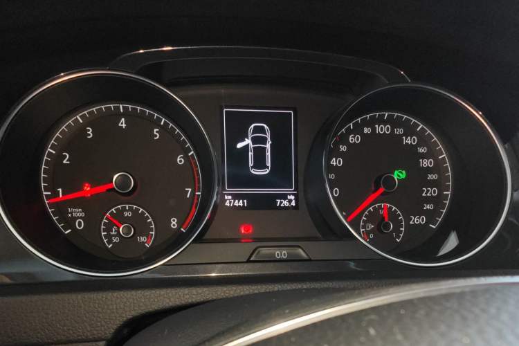 Used Volkswagen Golf 2018 230TSI Automatic Comfort Model Instrument Cluster