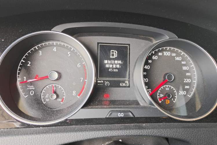 Used Volkswagen Golf 2018 280TSI Automatic R-Line Model Instrument Cluster