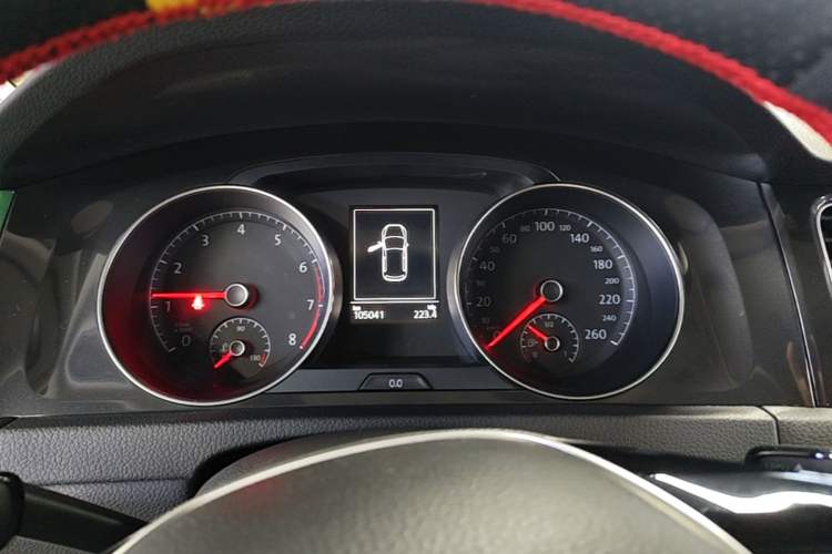Used Volkswagen Golf 2018 230TSI Automatic Comfort Model Instrument Cluster