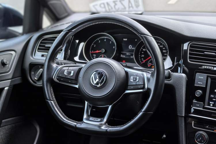 Used Volkswagen Golf 2018 280TSI Automatic R-Line Model Interior 3