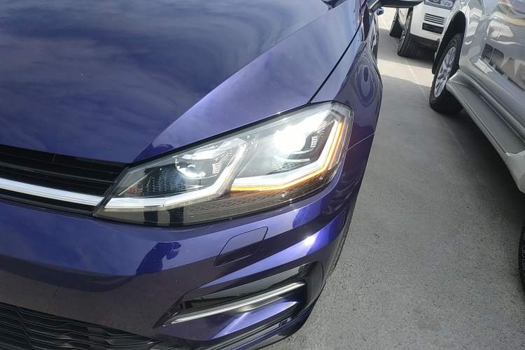 Used Volkswagen Golf 2018 280TSI Automatic R-Line Model Left Front Headlight