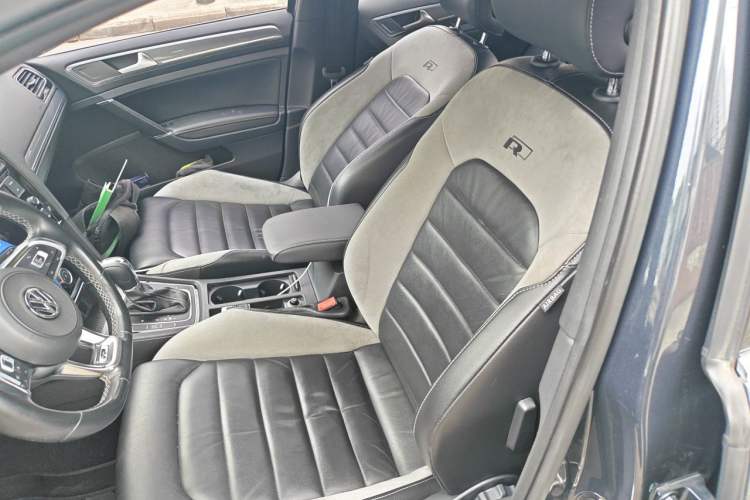 Used Volkswagen Golf 2018 280TSI Automatic R-Line Model Left Front Seat
