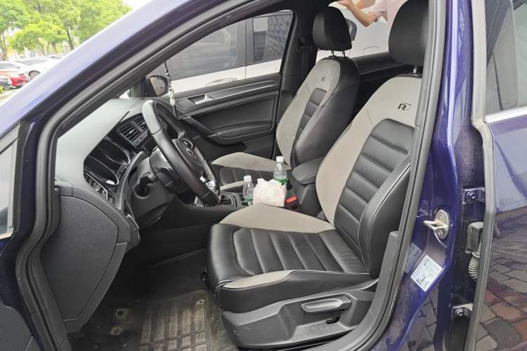 Used Volkswagen Golf 2018 280TSI Automatic R-Line Model Left Front Seat