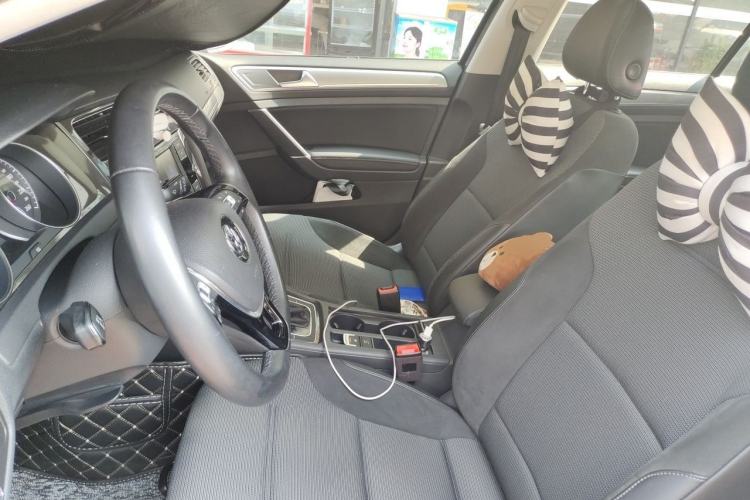 Used Volkswagen Golf 2018 230TSI Automatic Comfort Model Left Front Seat