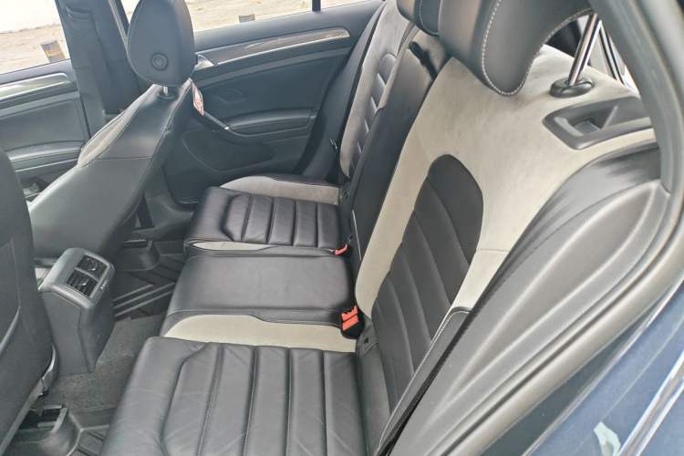 Used Volkswagen Golf 2018 280TSI Automatic R-Line Model Left Rear Seat