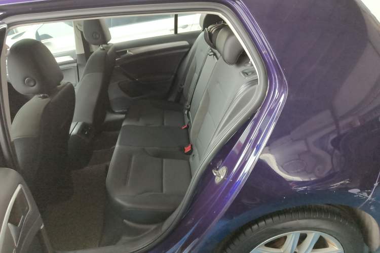 Used Volkswagen Golf 2018 1.6L Automatic Comfort Model Left Rear Seat