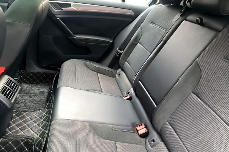 Used Volkswagen Golf 2018 230TSI Automatic Comfort Model Left Rear Seat
