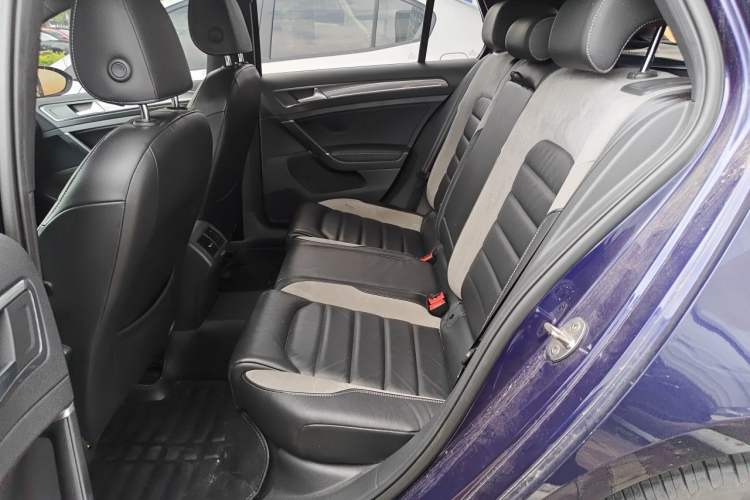 Used Volkswagen Golf 2018 280TSI Automatic R-Line Model Left Rear Seat