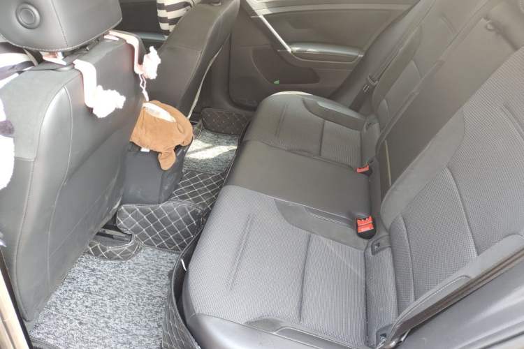 Used Volkswagen Golf 2018 230TSI Automatic Comfort Model Left Rear Seat
