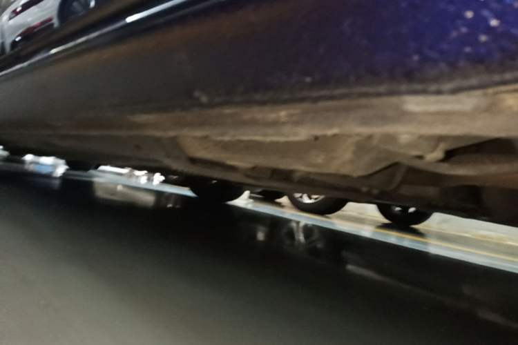 Used Volkswagen Golf 2018 230TSI Automatic Comfort Model Left Side Sill