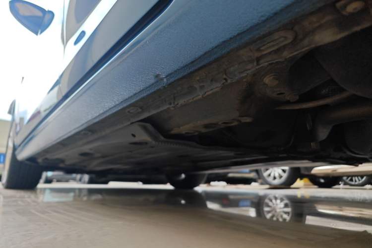 Used Volkswagen Golf 2018 230TSI Automatic Comfort Model Left Side Sill