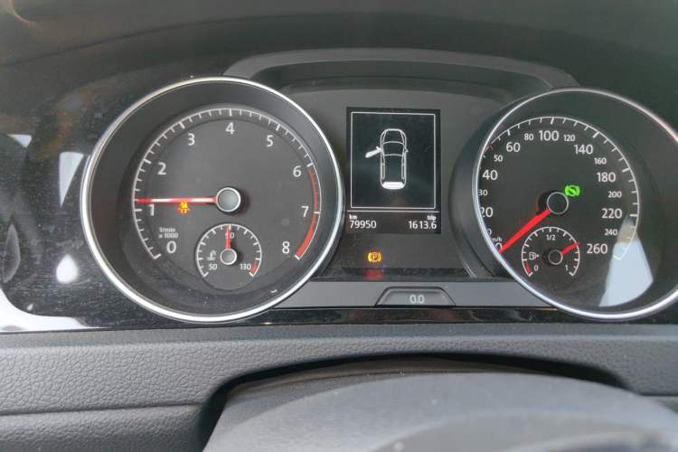 Used Volkswagen Golf 2018 280TSI Automatic R-Line Model Odometer Close Up