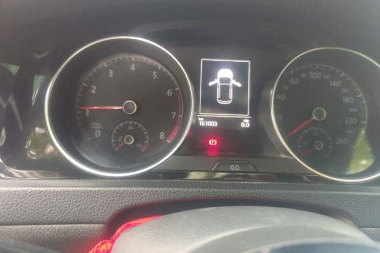Used Volkswagen Golf 2018 280TSI Automatic R-Line Model Odometer Close Up